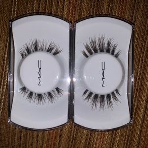 Bundle of MAC eyelashes 35 & 43